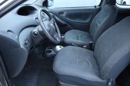 Toyota Yaris 2005