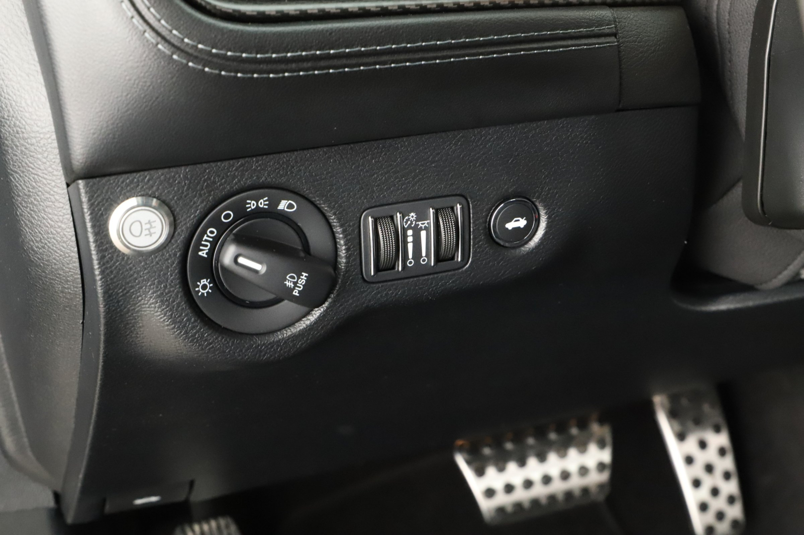 Dodge Challenger - 2023