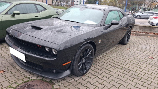 Dodge Challenger