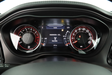 Dodge Challenger - 2024