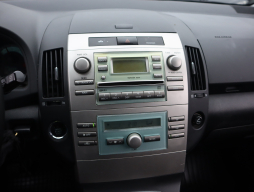 Toyota Corolla Verso 2004