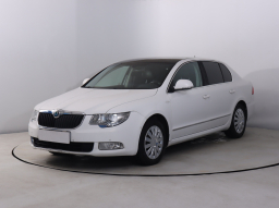 Škoda Superb 2013