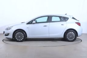 Opel Astra - 2013
