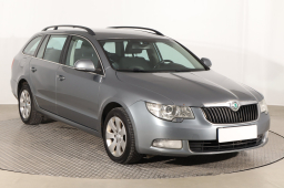 Škoda Superb 2011