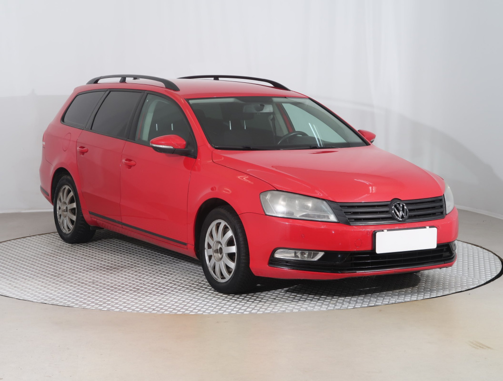 Volkswagen Passat, 2011