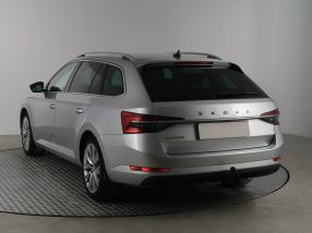 Škoda Superb - 2021