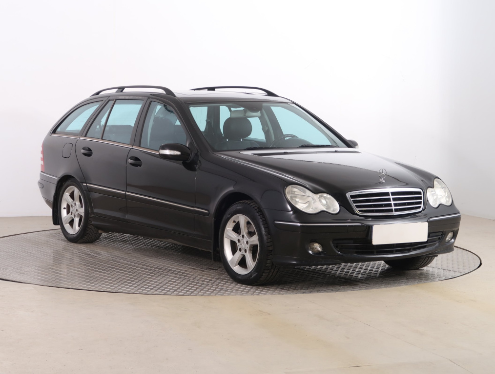 Mercedes - Benz C, 2005