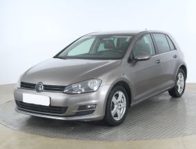 Volkswagen Golf - 2013