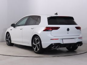 Volkswagen Golf - 2021