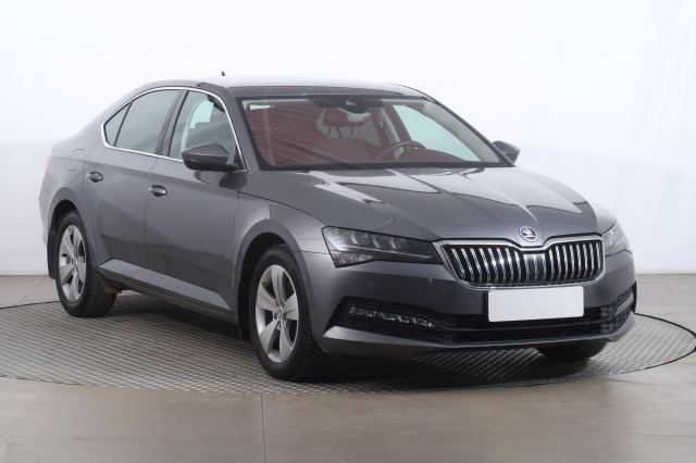Škoda Superb 2022