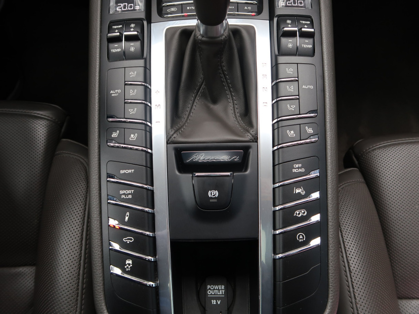 Porsche Macan, 2016