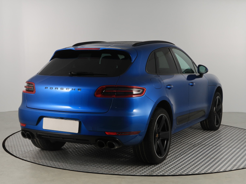 Porsche Macan, 2016