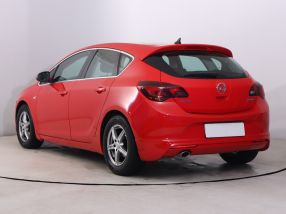 Opel Astra - 2013