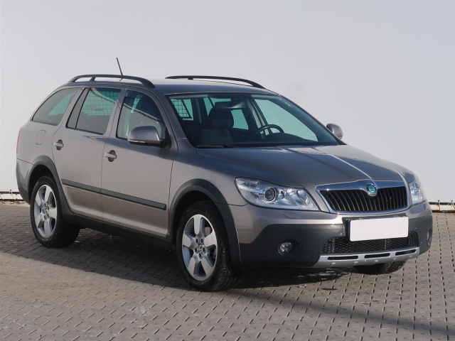 Skoda Octavia Scout 2011