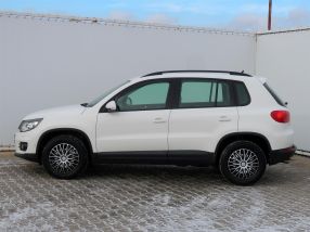 Volkswagen Tiguan - 2012