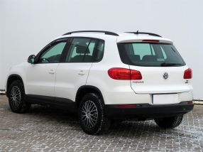 Volkswagen Tiguan - 2012