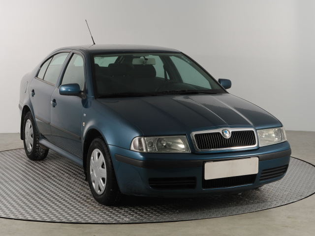 Škoda Octavia 2003
