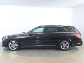 Mercedes-Benz E - 2015