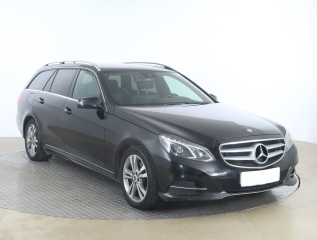 Mercedes-Benz E 2015