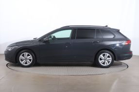 Volkswagen Golf - 2021