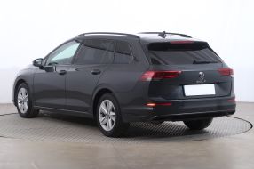 Volkswagen Golf - 2021