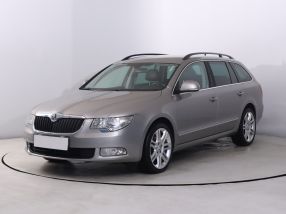 Skoda Superb - 2011