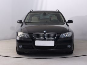 BMW 3 - 2009