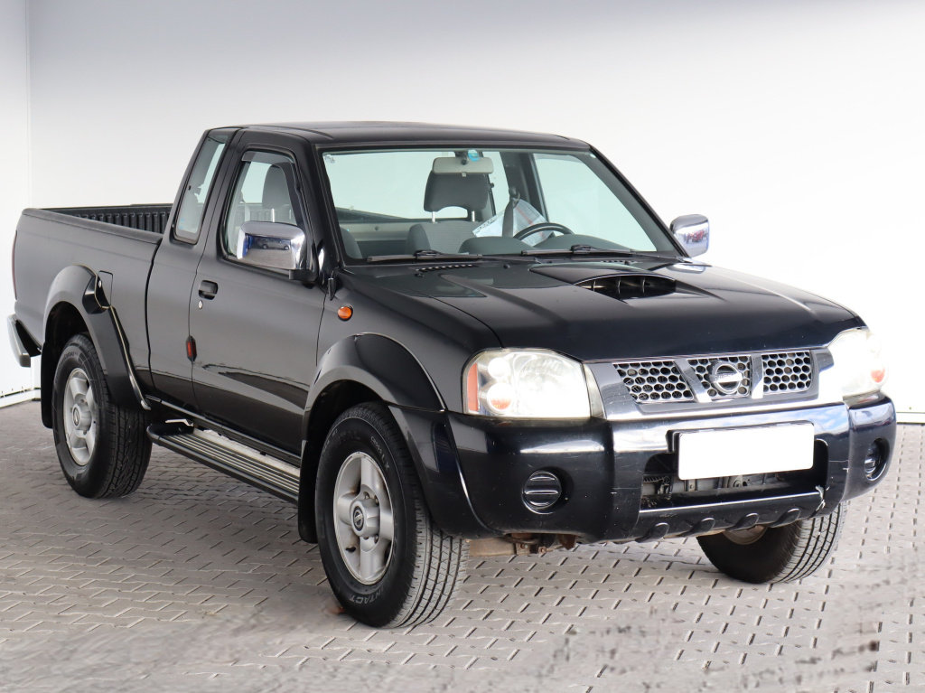 Nissan Navara, 2002