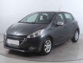 Peugeot 208 - 2013