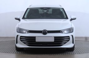 Volkswagen Passat - 2024