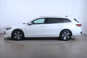 Volkswagen Passat - 2024