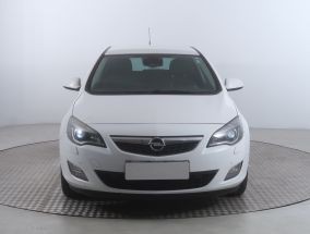 Opel Astra - 2012