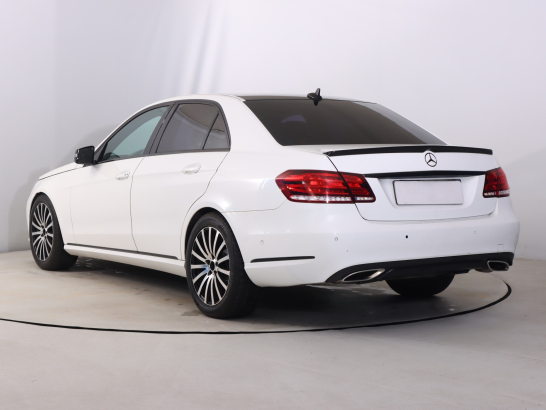 Mercedes-Benz E 200 BlueTEC