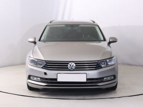 Volkswagen Passat - 2015