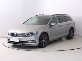 Volkswagen Passat - 2015