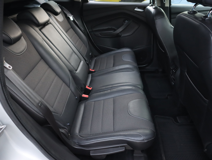 Ford Kuga, 2013