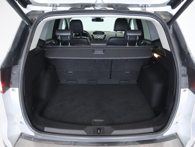 Ford Kuga, 2013