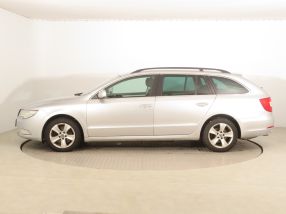 Skoda Superb - 2012