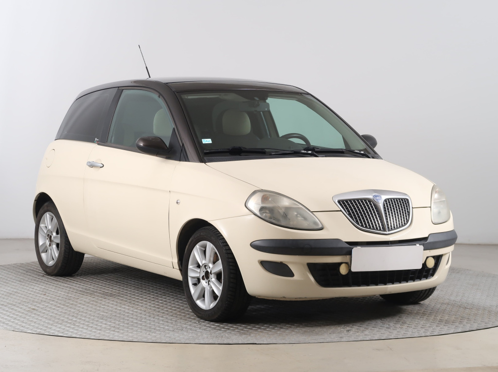 Lancia Ypsilon, 2005