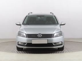 Volkswagen Passat - 2011