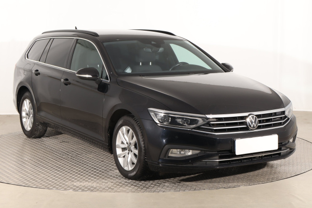 Volkswagen Passat 2021