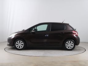 Peugeot 208 - 2012