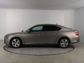 Škoda Superb - 2017