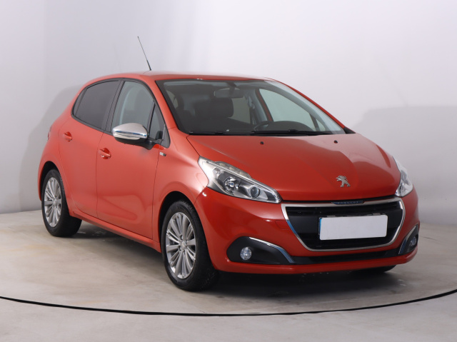Peugeot 208 2016