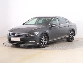 Volkswagen Passat - 2015