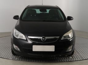 Opel Astra - 2010