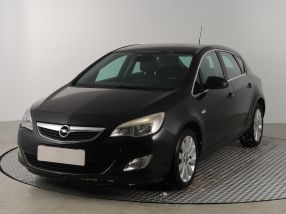 Opel Astra - 2010