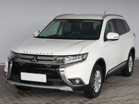 Mitsubishi Outlander - 2016