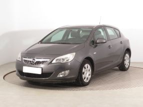 Opel Astra - 2010