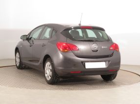 Opel Astra - 2010